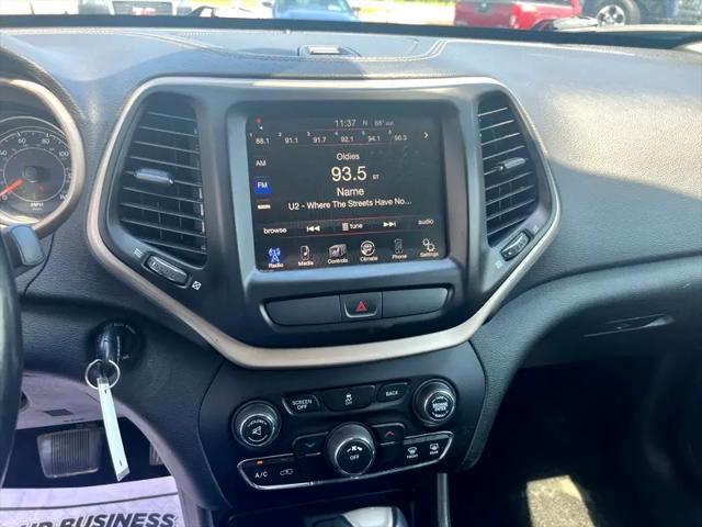 used 2015 Jeep Cherokee car, priced at $12,897
