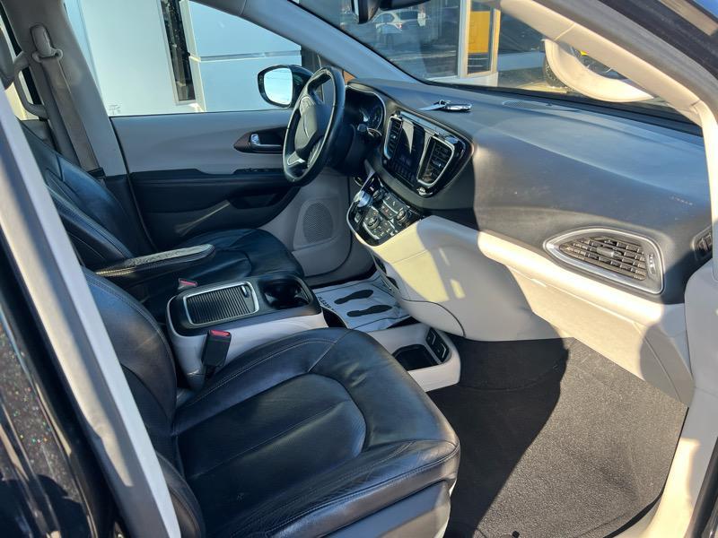 used 2017 Chrysler Pacifica car, priced at $9,797