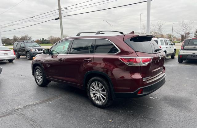 used 2016 Toyota Highlander car, priced at $19,697