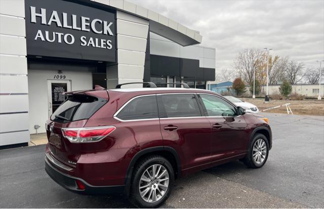 used 2016 Toyota Highlander car, priced at $19,697