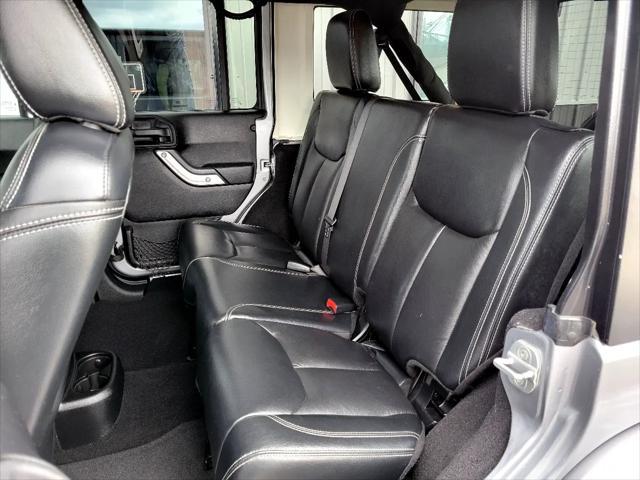 used 2013 Jeep Wrangler Unlimited car, priced at $17,995