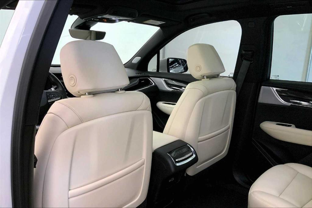used 2023 Cadillac XT6 car, priced at $36,309