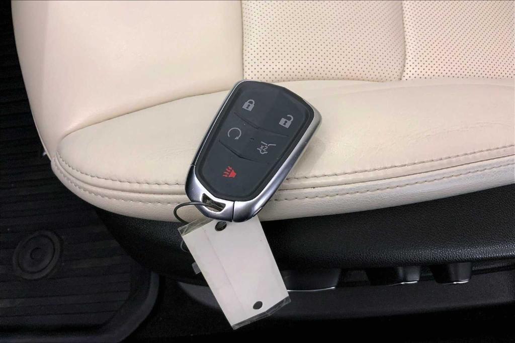 used 2023 Cadillac XT6 car, priced at $36,309