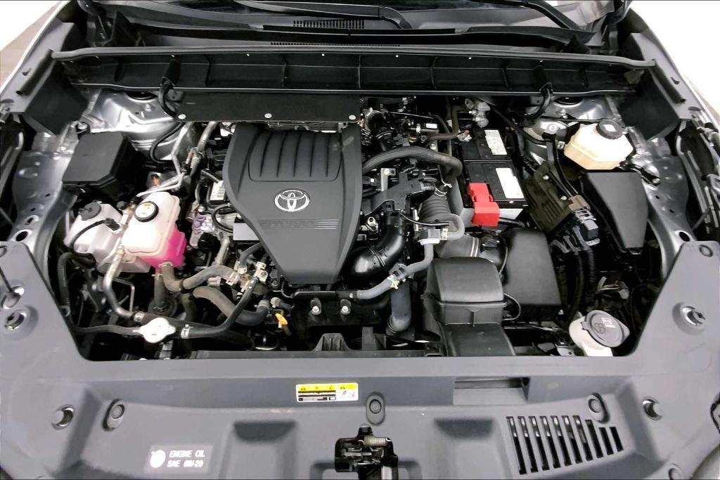 used 2024 Toyota Highlander car, priced at $35,029