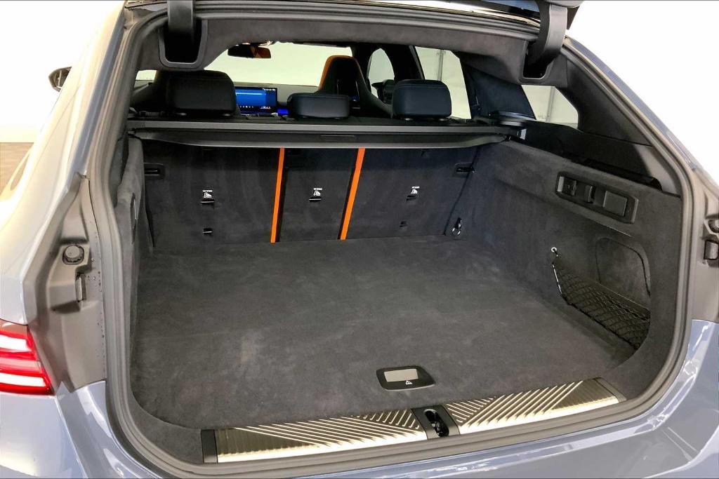 used 2025 BMW M5 car, priced at $133,409