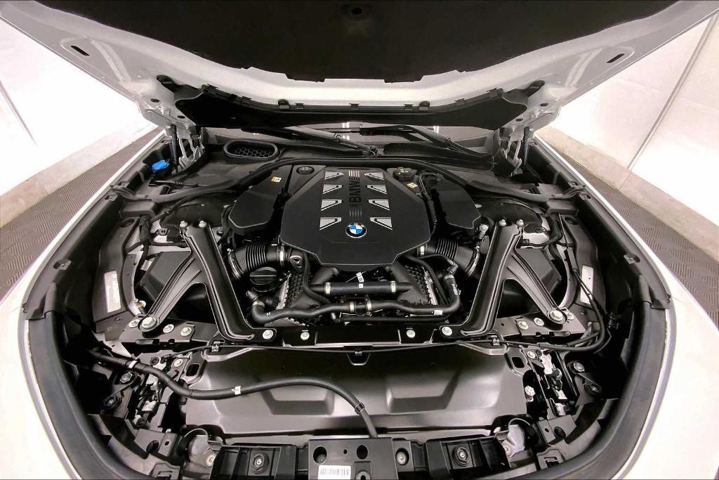 new 2025 BMW 760 car, priced at $138,775