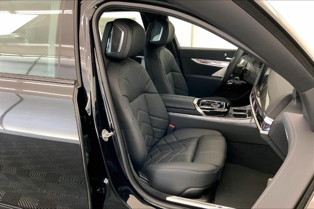 new 2023 BMW i7 car, priced at $132,995