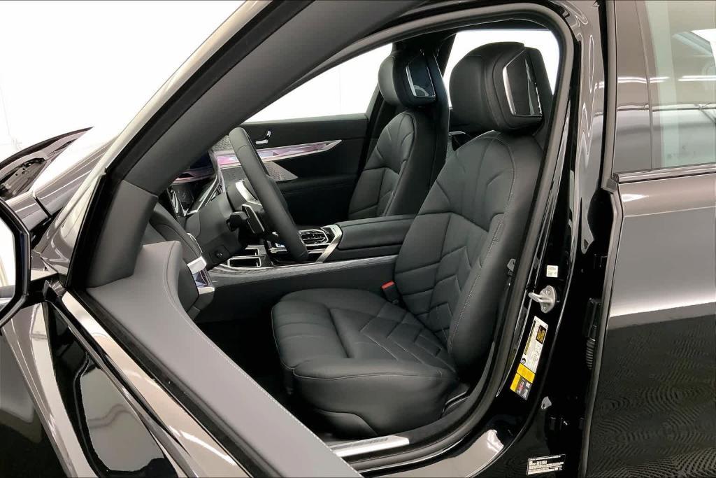 new 2023 BMW i7 car, priced at $132,995