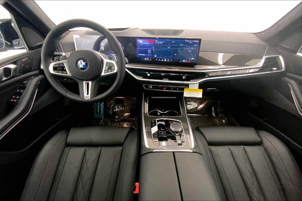 new 2026 BMW X7 car, priced at $124,840