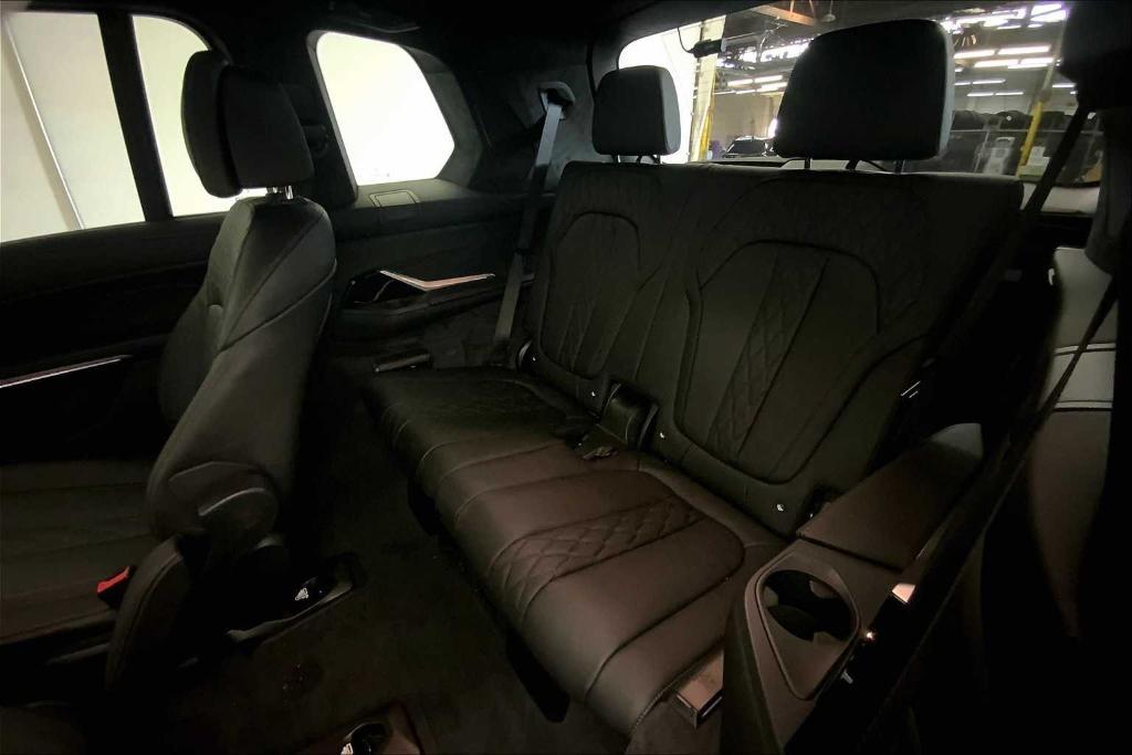 new 2026 BMW X7 car, priced at $124,840