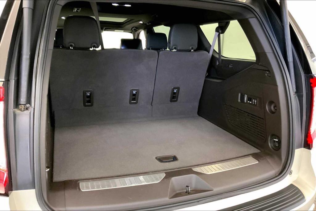used 2024 GMC Yukon XL car, priced at $77,061