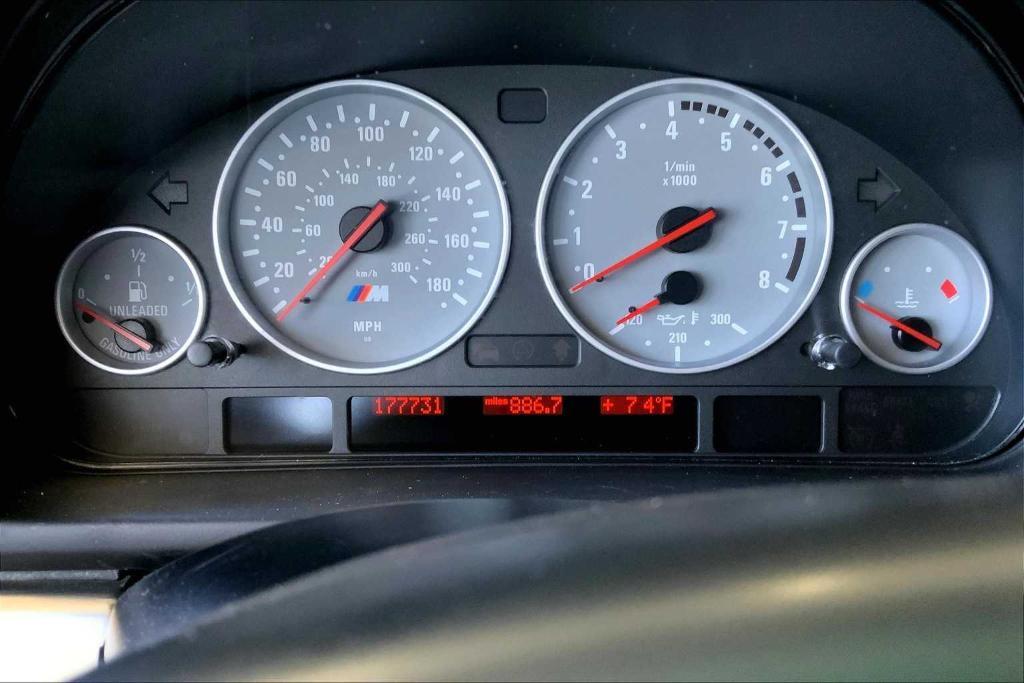 used 2001 BMW M5 car