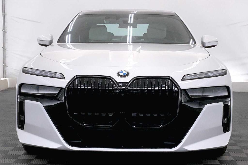 new 2025 BMW 760 car, priced at $138,430