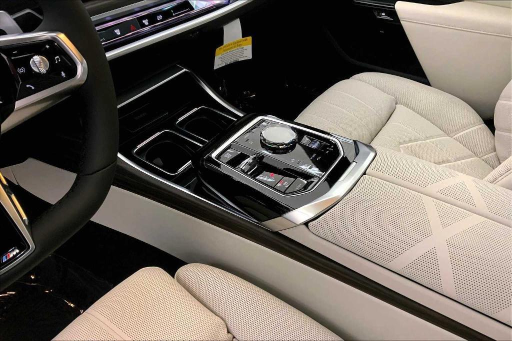 new 2025 BMW 760 car, priced at $138,430