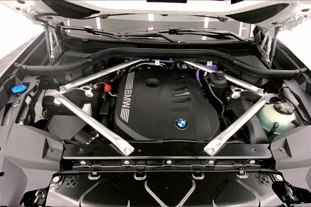 new 2026 BMW X7 car, priced at $96,080