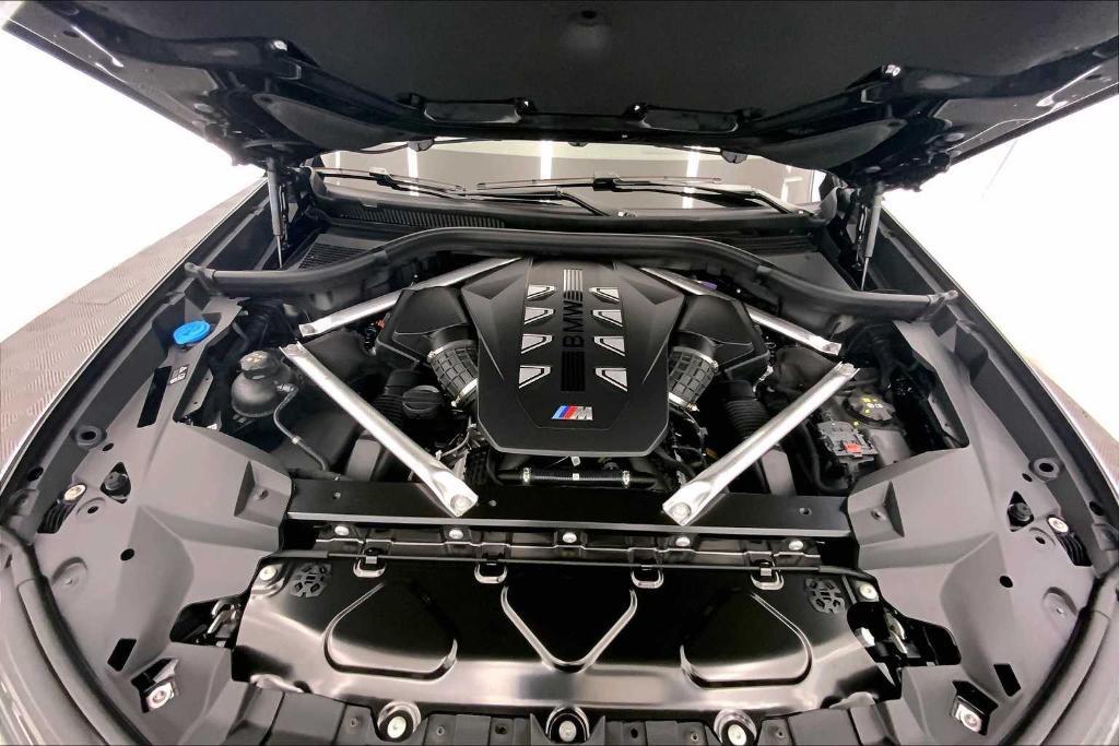 new 2026 BMW X7 car, priced at $125,575