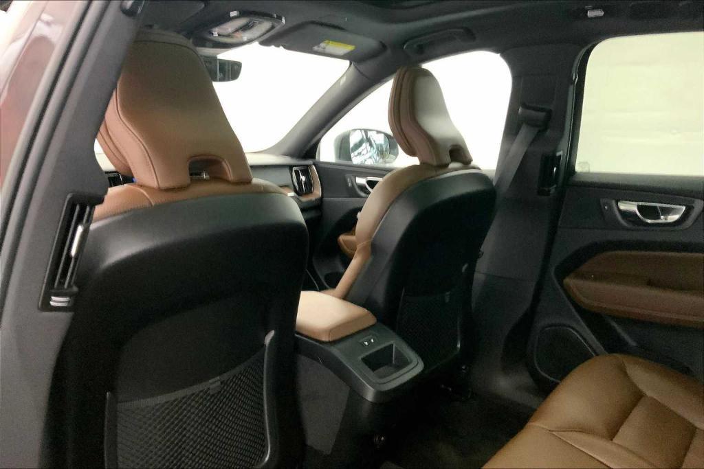 used 2022 Volvo XC60 car, priced at $30,362