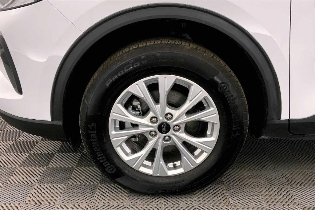 used 2024 Ford Escape car, priced at $25,389
