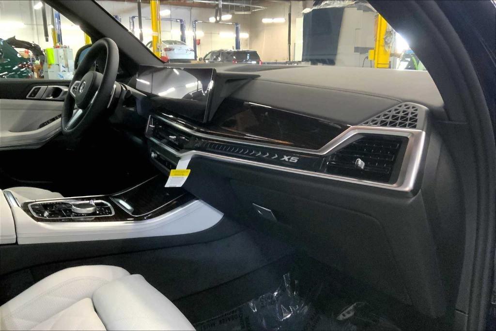 new 2026 BMW X5 PHEV car, priced at $90,680