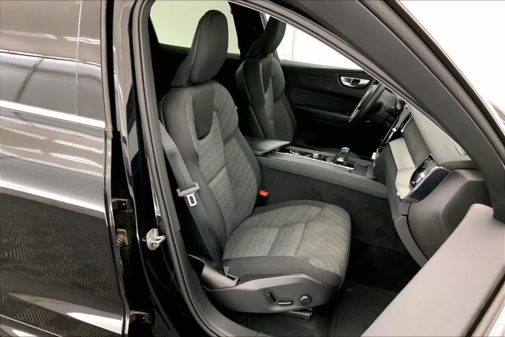 used 2022 Volvo XC60 car, priced at $34,517