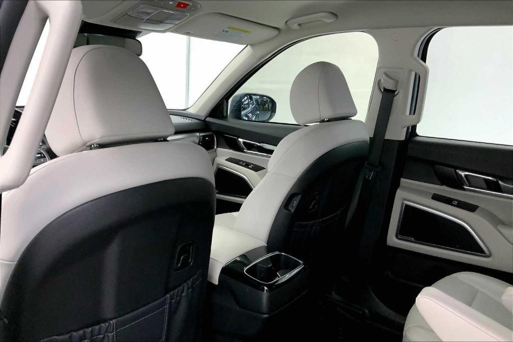 used 2023 Kia Telluride car, priced at $36,456