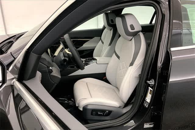 new 2024 BMW 530 car, priced at $72,195