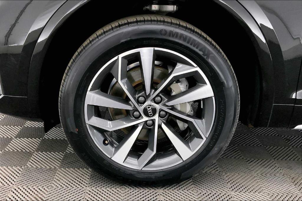 used 2023 Audi Q5 car, priced at $32,658