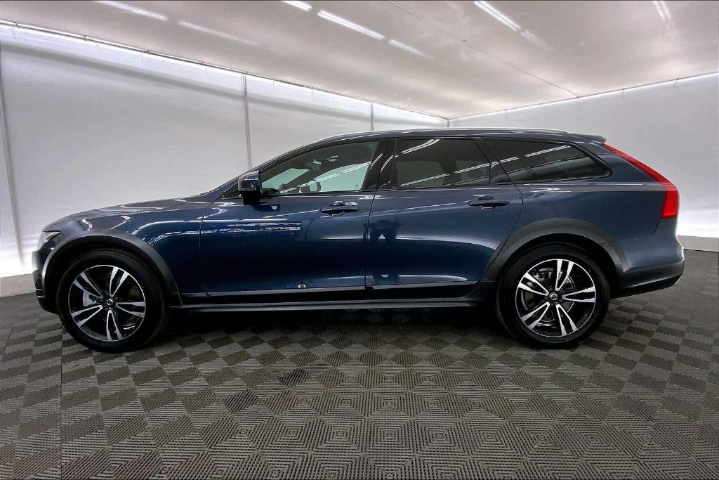 used 2018 Volvo V90 Cross Country car, priced at $26,000