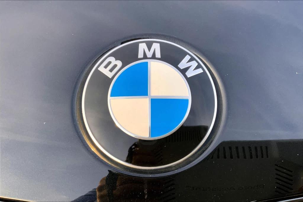 used 2022 BMW X7 car, priced at $72,141