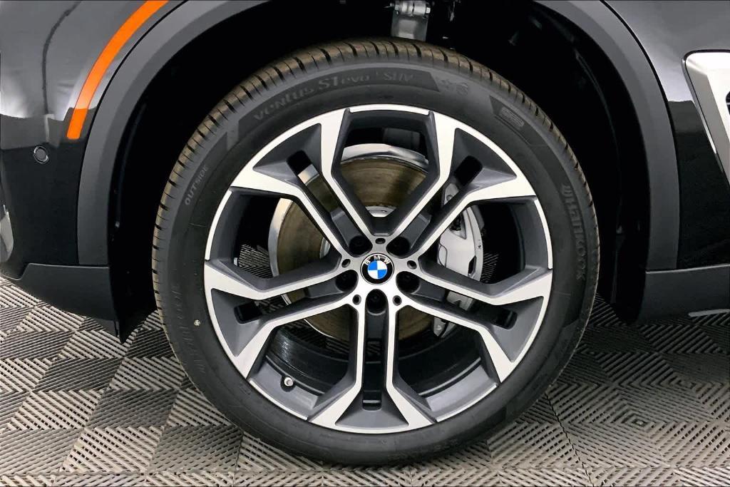 new 2025 BMW X5 car, priced at $75,275