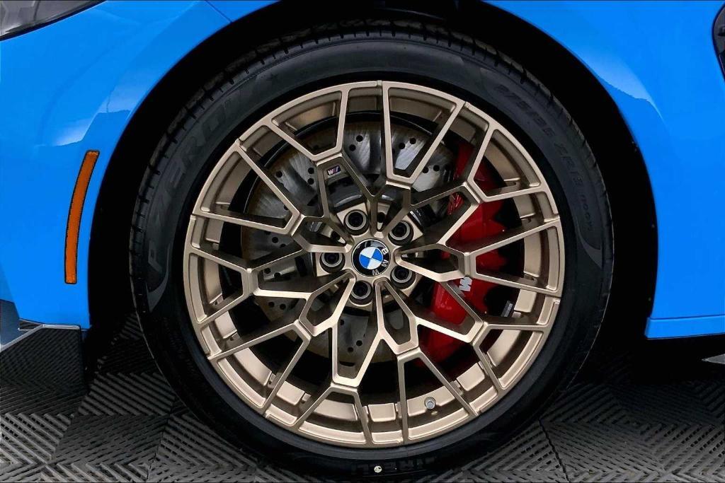 new 2025 BMW M4 car