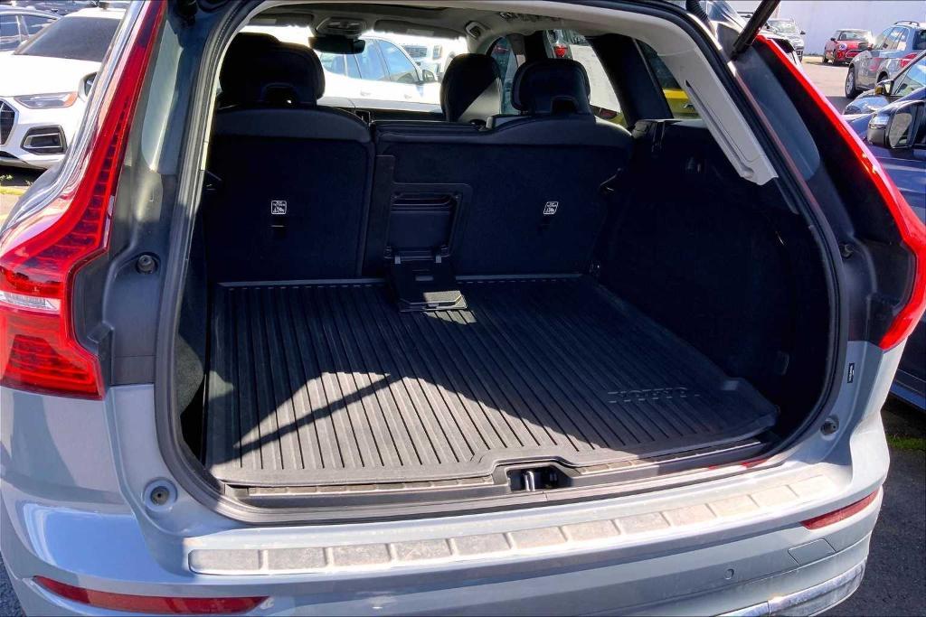 used 2022 Volvo XC60 car, priced at $36,347