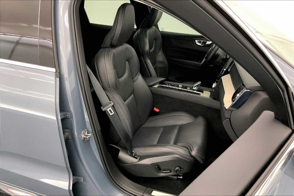 used 2022 Volvo XC60 car, priced at $35,195