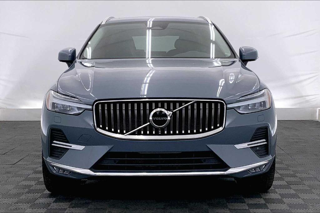 used 2022 Volvo XC60 car, priced at $35,195