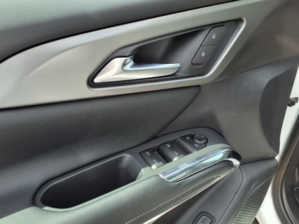 new 2025 Chevrolet Traverse car, priced at $45,735