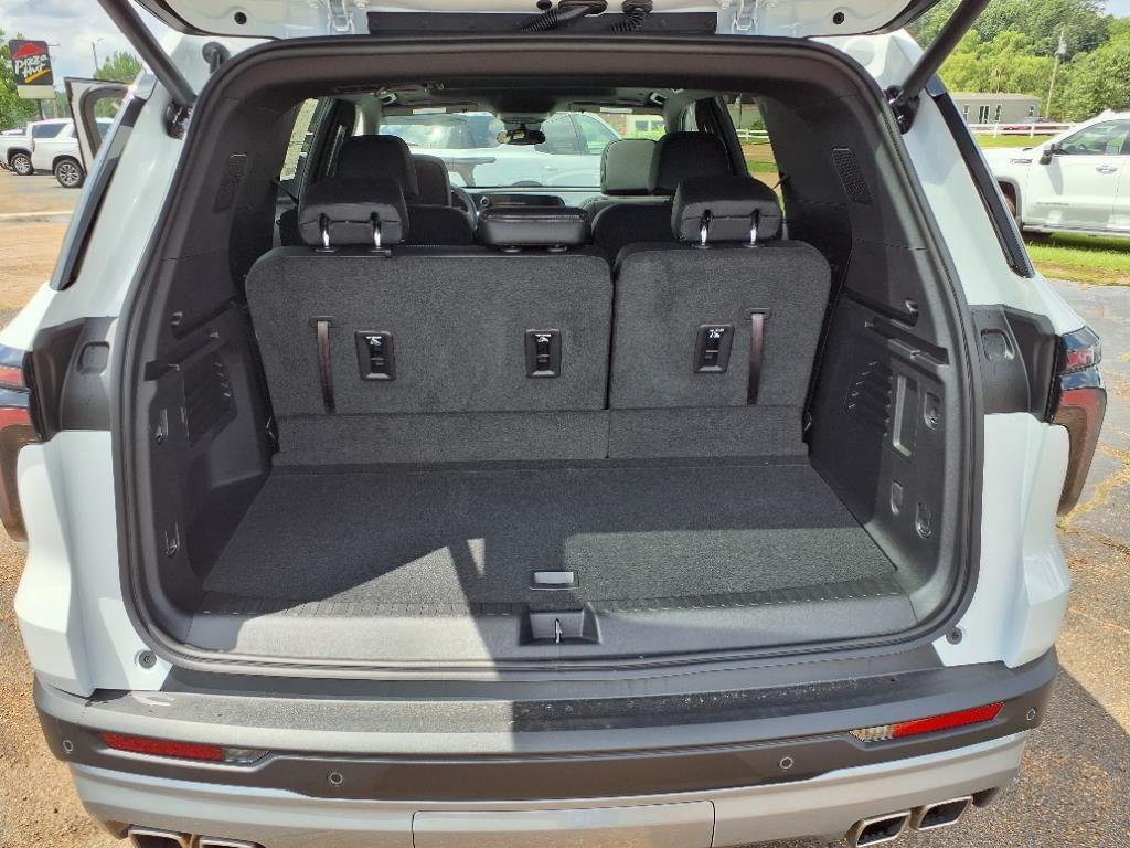 new 2025 Chevrolet Traverse car, priced at $45,735