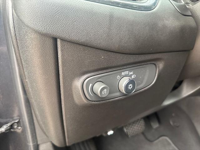 used 2022 Chevrolet Equinox car, priced at $22,425