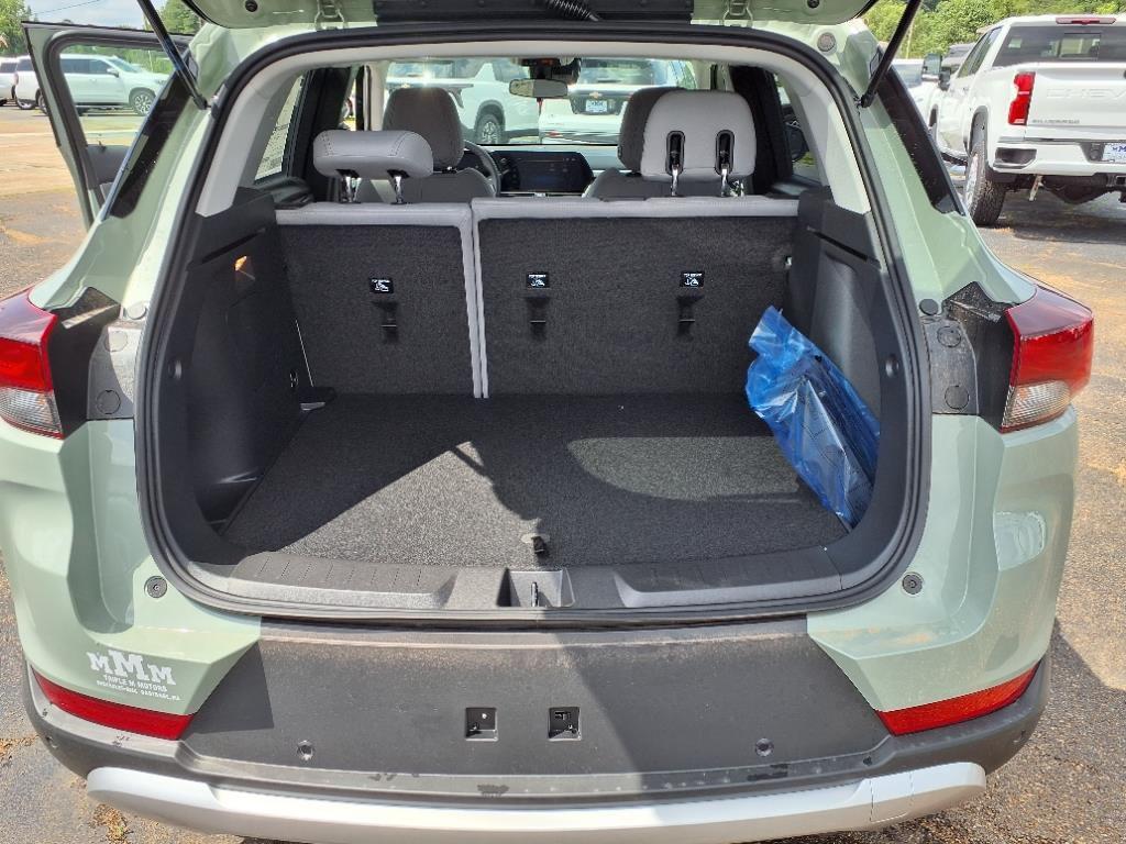 new 2026 Chevrolet TrailBlazer car, priced at $27,075