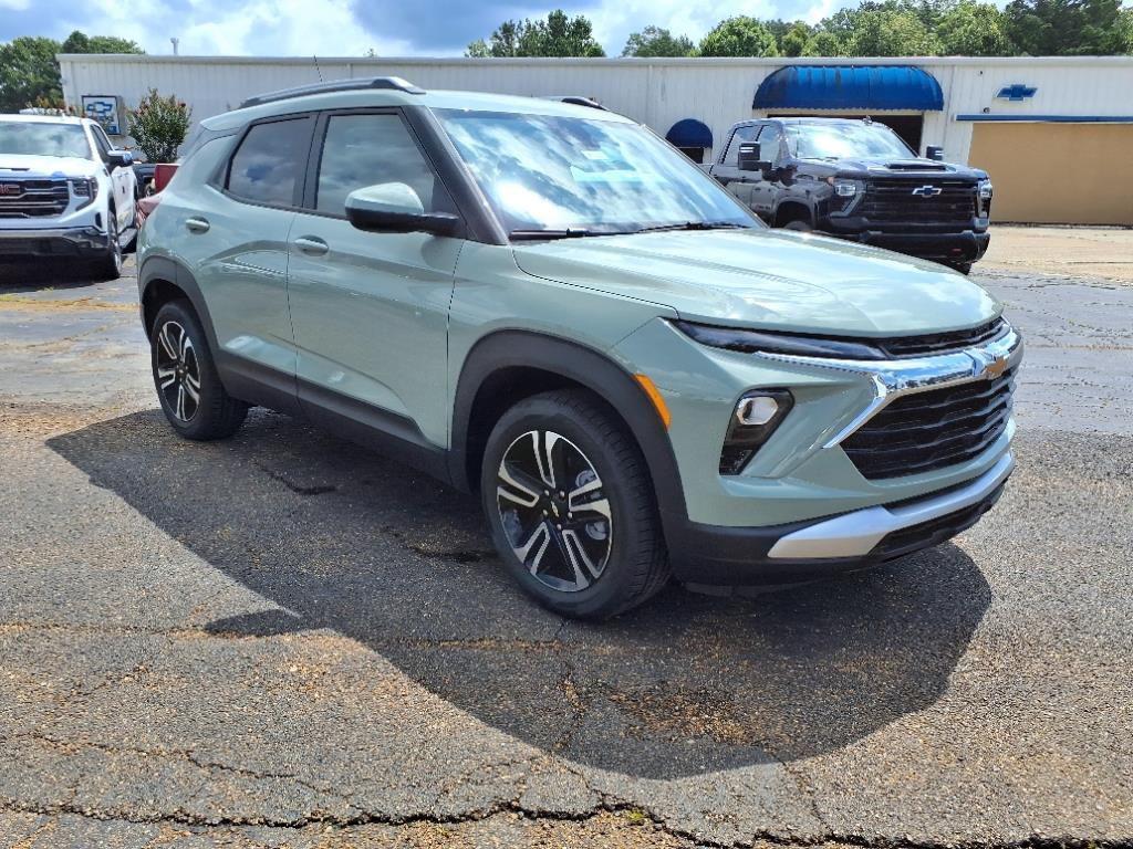 new 2026 Chevrolet TrailBlazer car, priced at $27,075