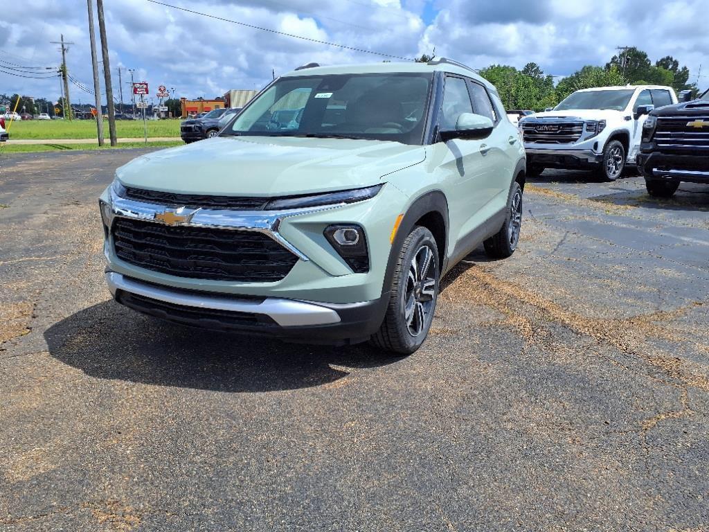 new 2026 Chevrolet TrailBlazer car, priced at $27,075