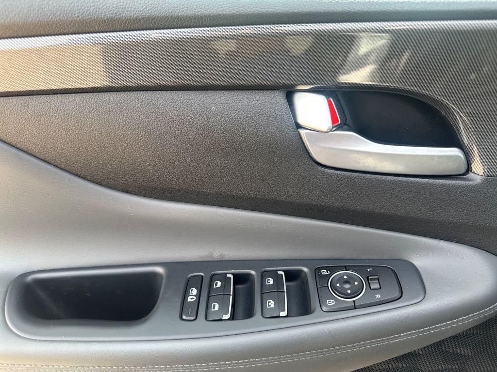 used 2023 Hyundai Santa Fe car, priced at $25,550