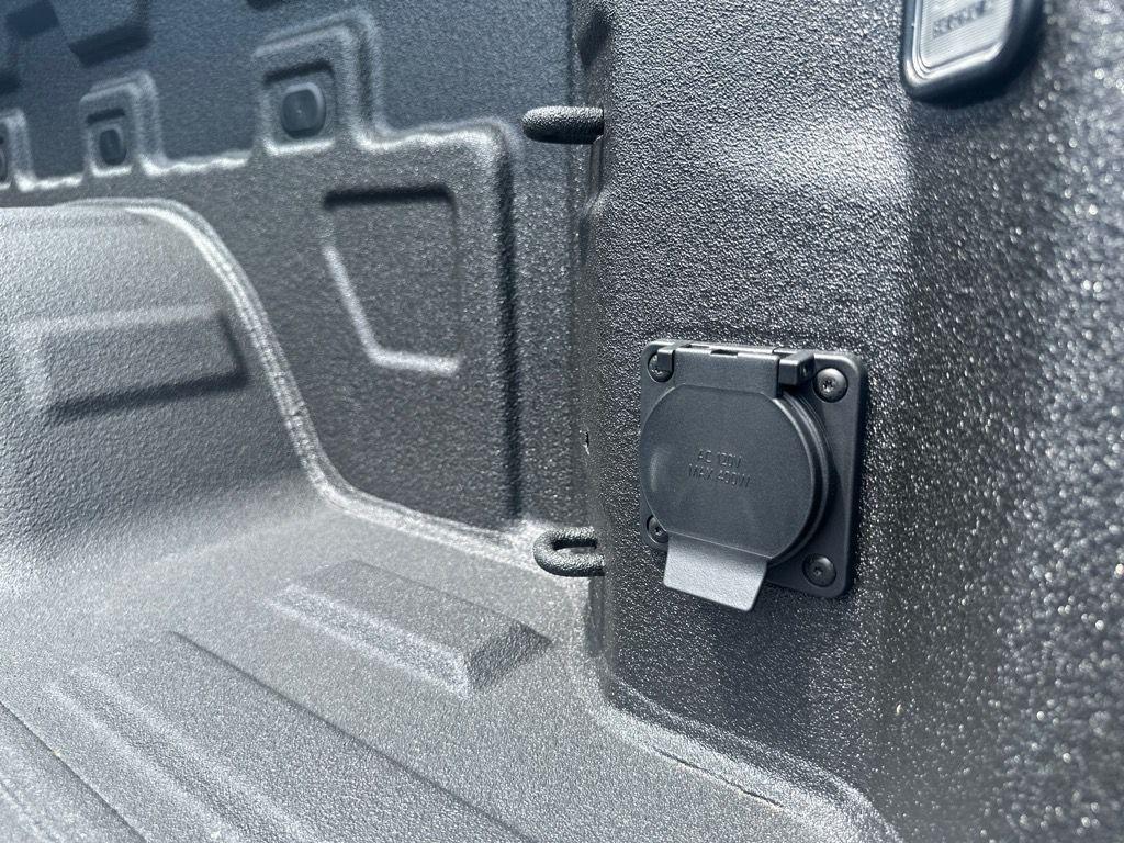 new 2025 GMC Sierra 1500 car, priced at $67,570