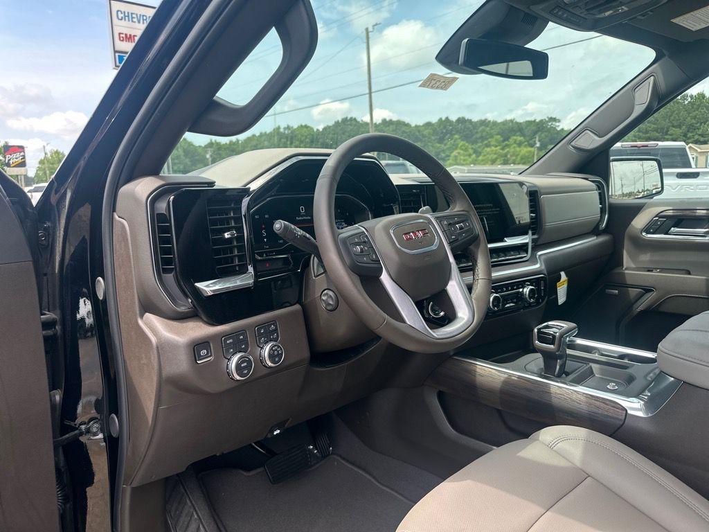 new 2025 GMC Sierra 1500 car, priced at $67,570