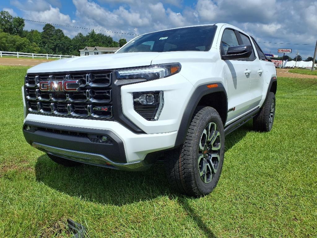 new 2025 GMC Canyon car, priced at $52,030