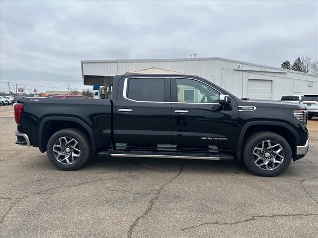 new 2024 GMC Sierra 1500 car, priced at $59,468