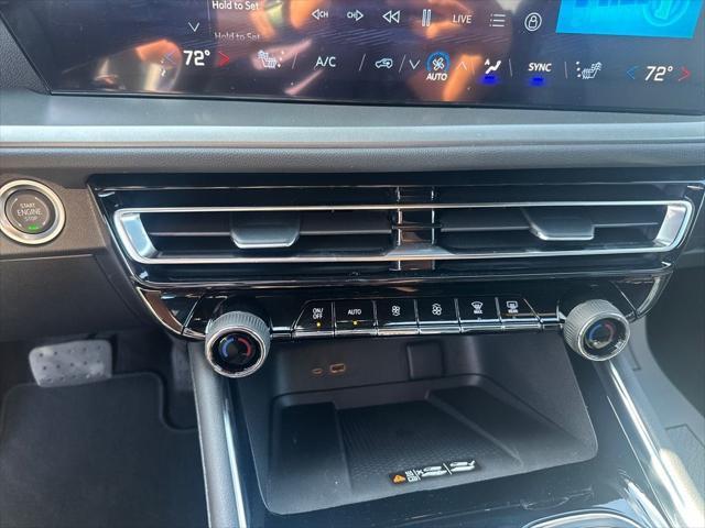 new 2025 Chevrolet Traverse car, priced at $43,135
