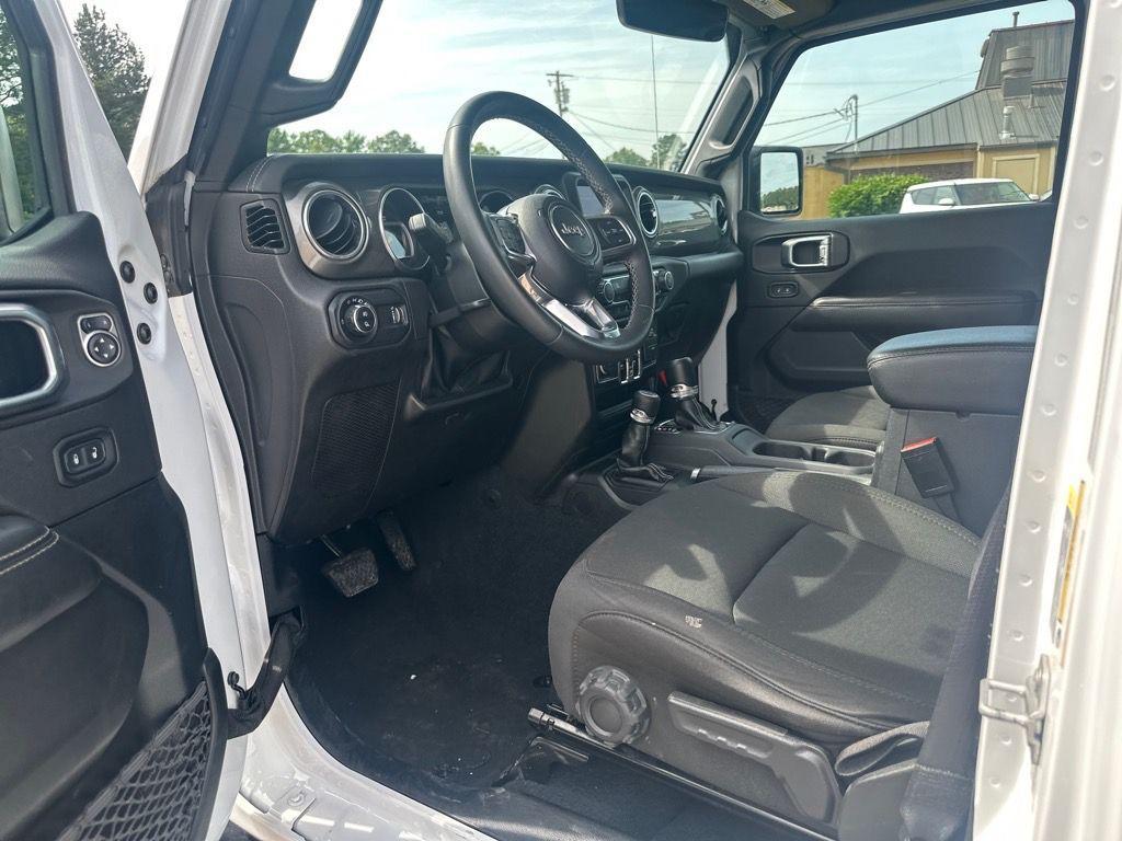 used 2023 Jeep Gladiator car, priced at $33,885