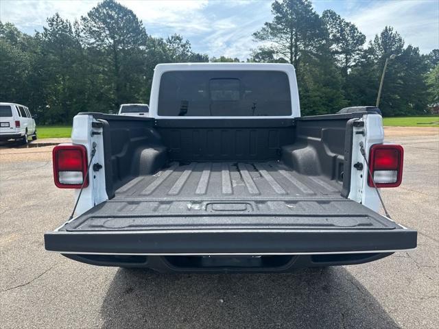 used 2023 Jeep Gladiator car, priced at $33,885
