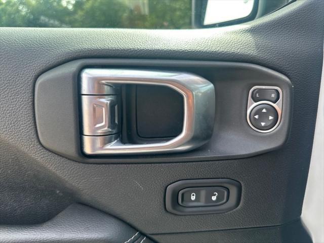 used 2023 Jeep Gladiator car, priced at $33,885