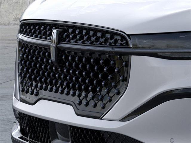 new 2025 Lincoln Nautilus car, priced at $62,180